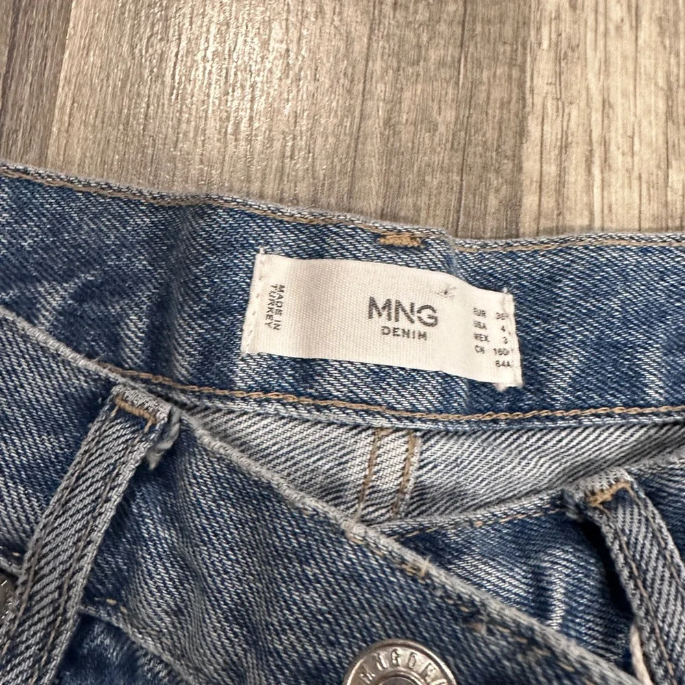 MNG denim mid rise regular straight woman’s size 4 jeans - Picture 4 of 7